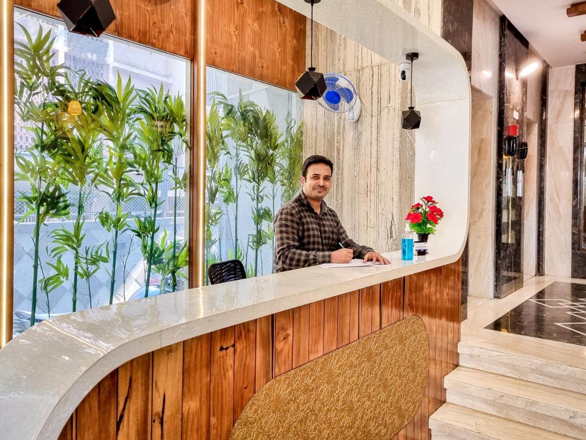 Home2 Suites And Service Apartments, Mumbai Airport Экстерьер фото