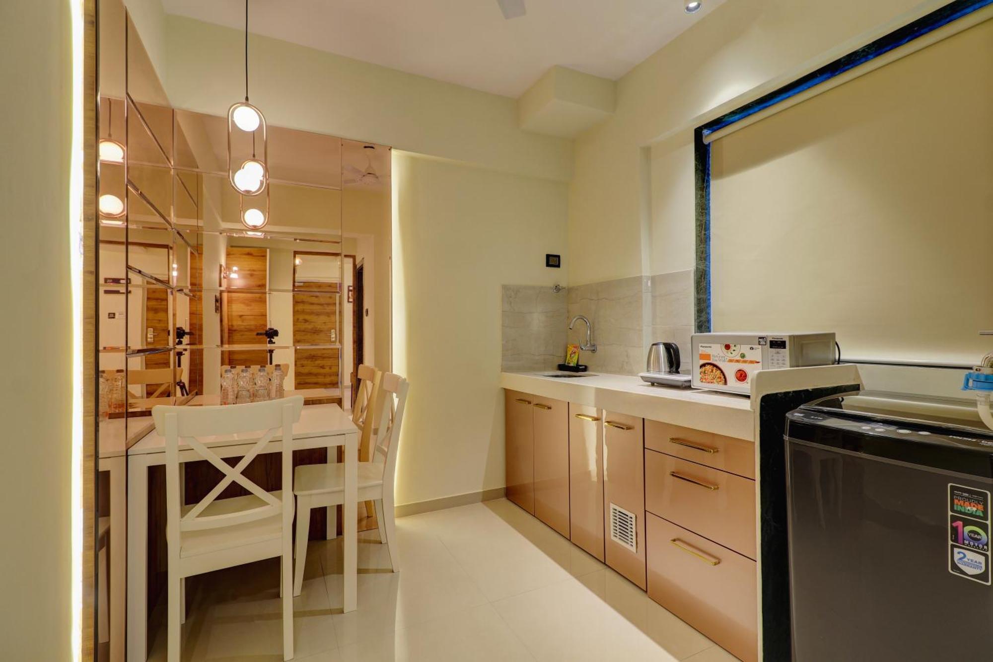 Home2 Suites And Service Apartments, Mumbai Airport Экстерьер фото