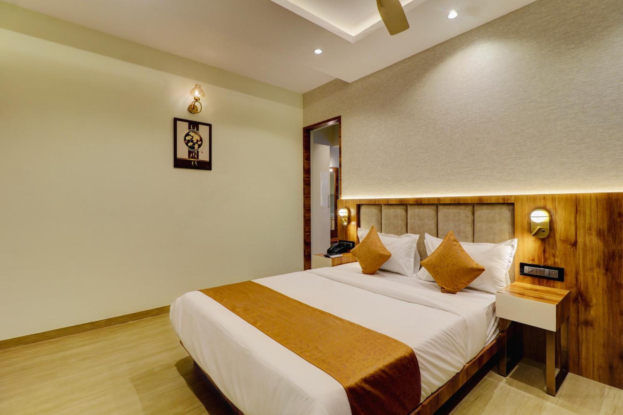 Home2 Suites And Service Apartments, Mumbai Airport Экстерьер фото
